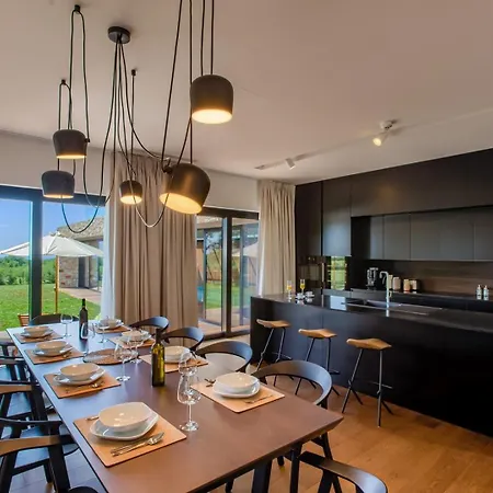 Villa Yellow Tree Jurici