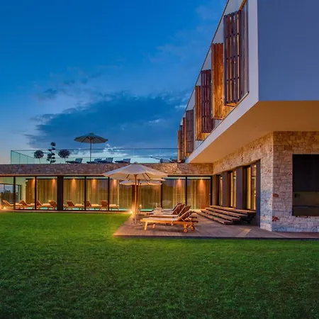 Villa Yellow Tree Jurici *